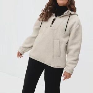 Everlane the Re-New outdoor fleece hoodie xxs